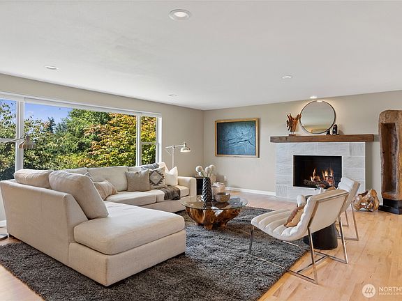 4th image of 7301 179th Street SW