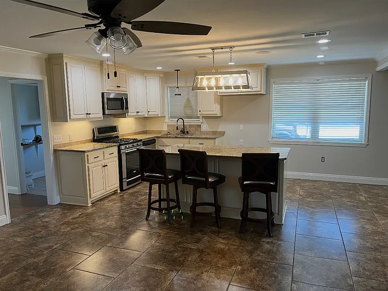 1308 Park Dr — Photo 6