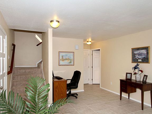 Desk Area off entrance