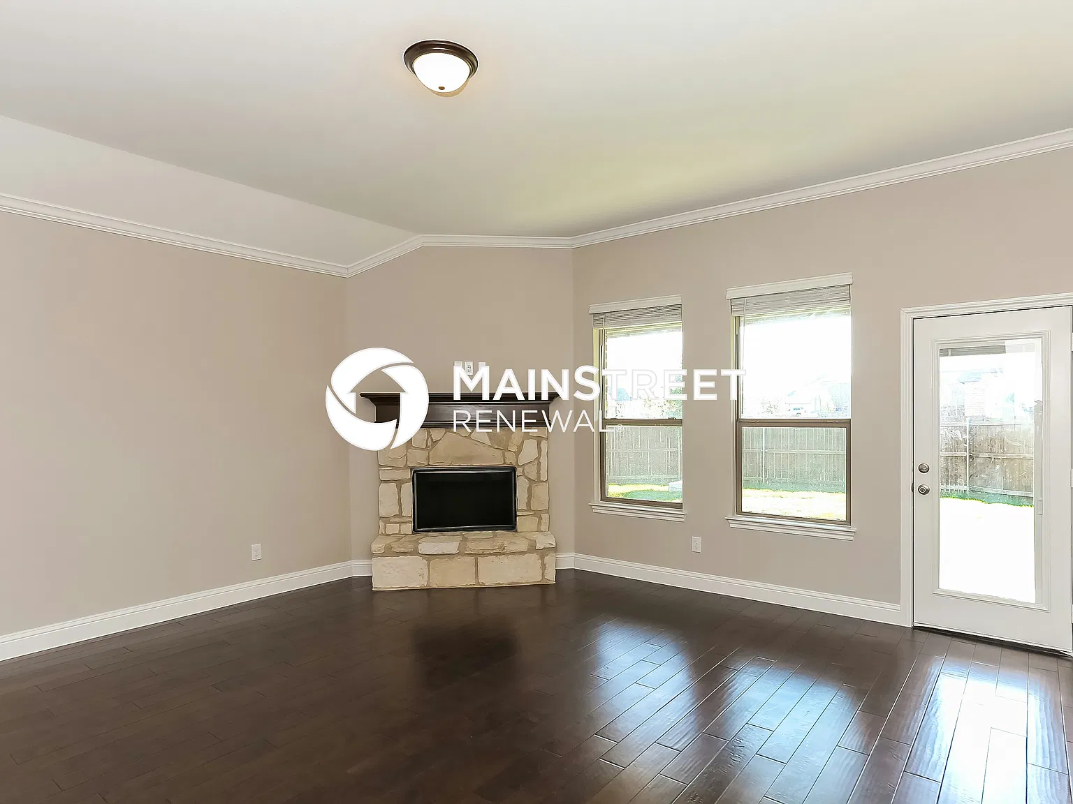552 Washington Ave — Photo 3