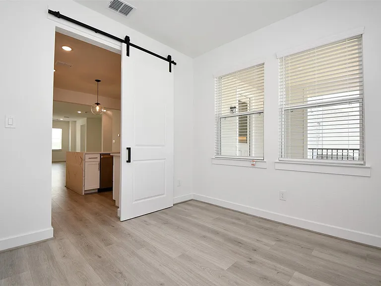 2209 Via Laura Ln — Photo 19
