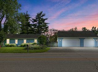 4813 Roberts Rd, McHenry, IL 60051