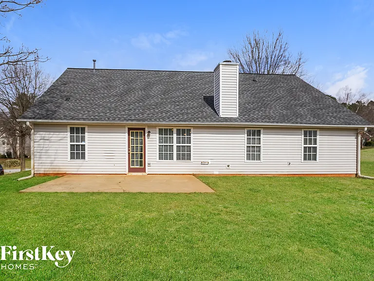 445 Windsor Brook Ln — Photo 15