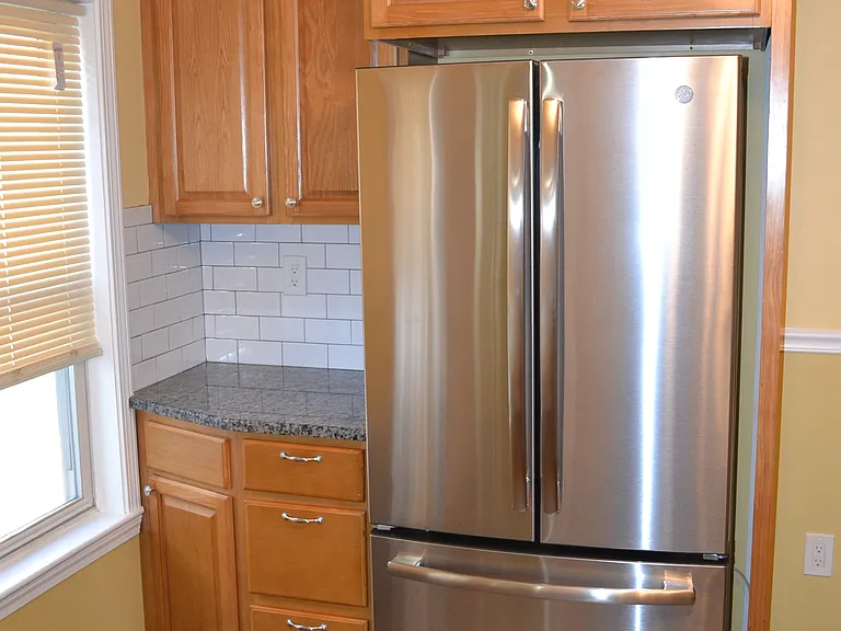 17 Ellsworth St #2 — Photo 2