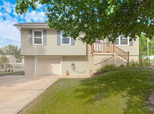 1906 Christopher St, Harrisonville, MO 64701