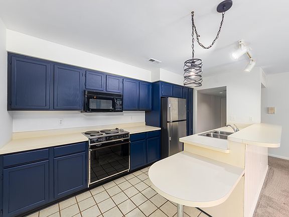 4th image of 21082 Boulder Cir