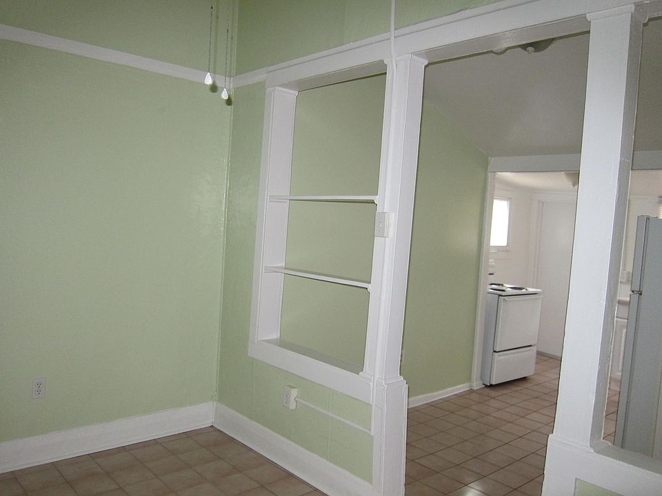 1st image of 607 E Louisiana Ave APT 3