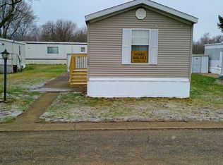 358 12th St, Plainwell, MI 49080