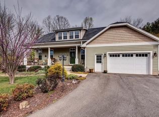 131 Burney Mountain Rd, Fletcher, NC 28732