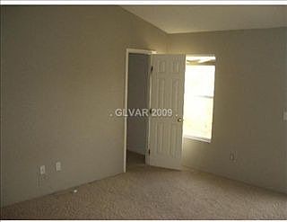 4th image of 9594 Ruperts Ct