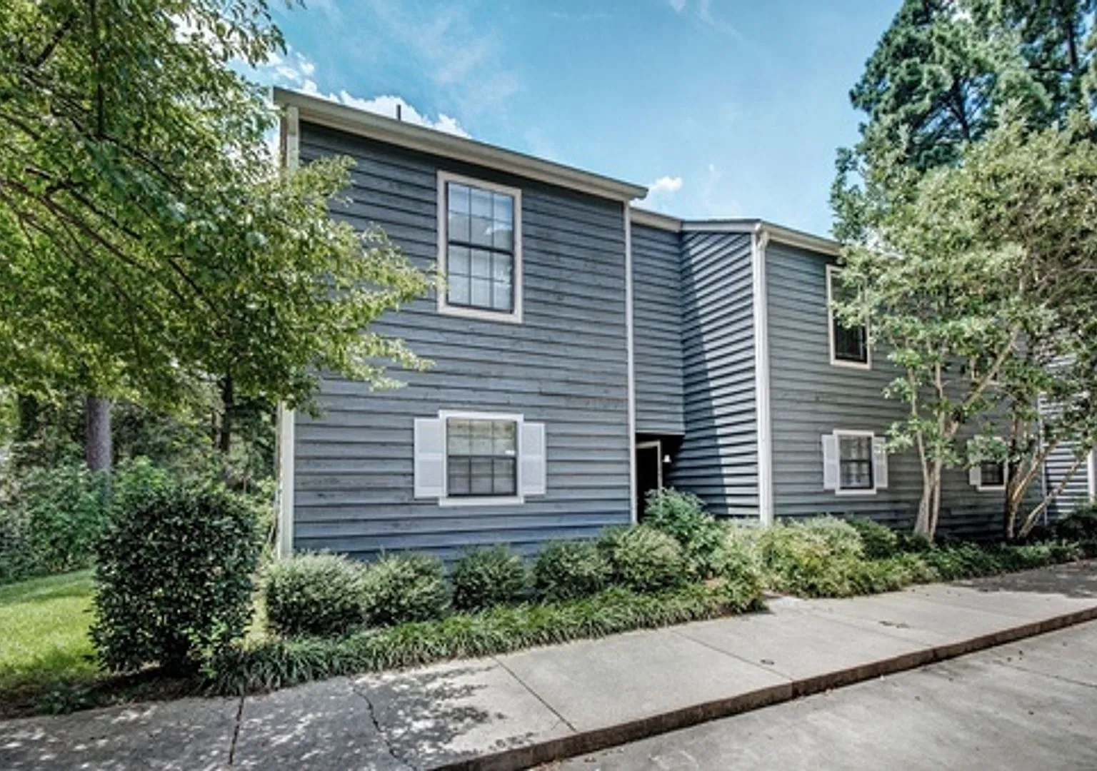 Bellegrove Condos — Photo 2