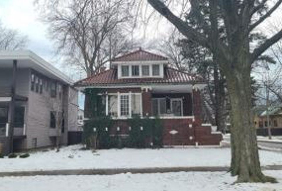 1st image of 646 S Lyman Ave