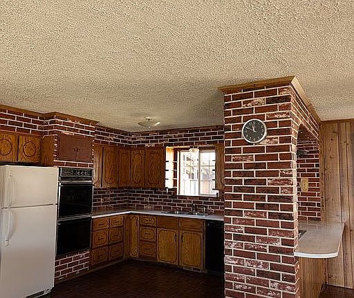 Open Kitchen/Dining