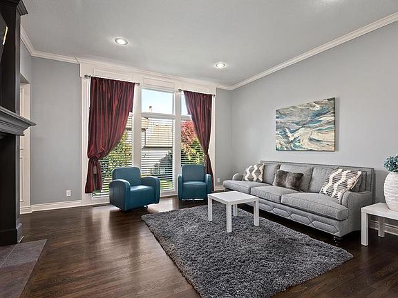 4th image of 13913 Caenen St