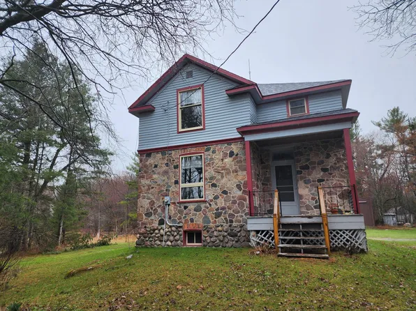2975 E Nine Mile Rd, Sault Sainte Marie, MI 49783