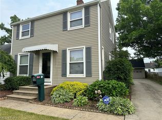 12824 Thraves Rd, Garfield Heights, OH 44125