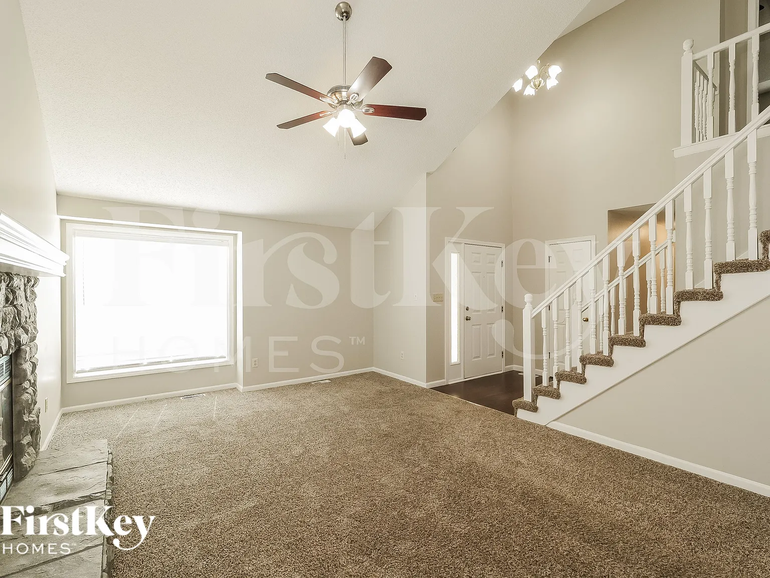 3 bed, 2.5 bath, 2200 sqft, $2,450 — Photo 4