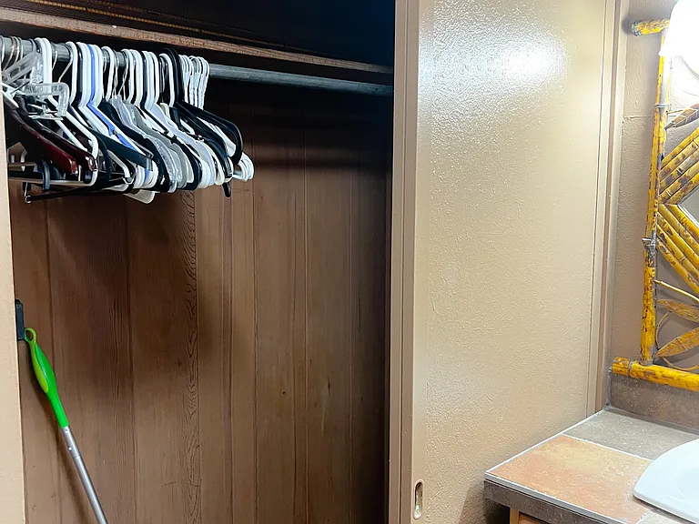 2412 Koa Ave #202 — Photo 5