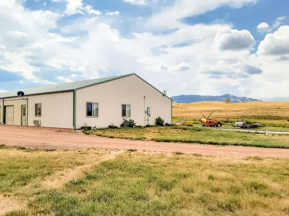 92 Upper Prairie Dog Rd, Banner, WY 82832