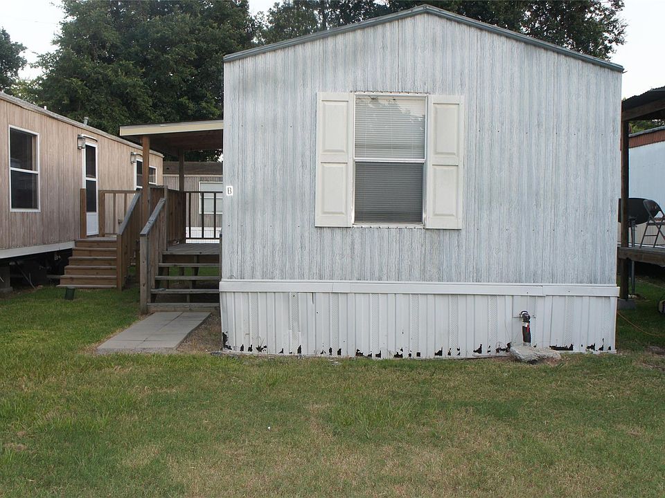 1st image of 601 Clear Lake Rd Unit B