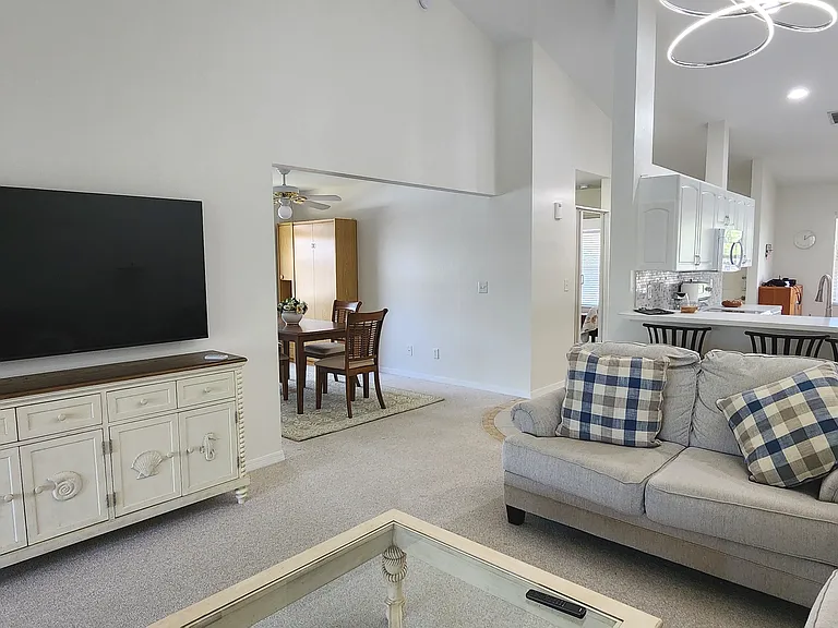 186 Pebble Shores Dr #204 — Photo 13