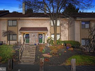 16 Muirfield Dr, Reading, PA 19607