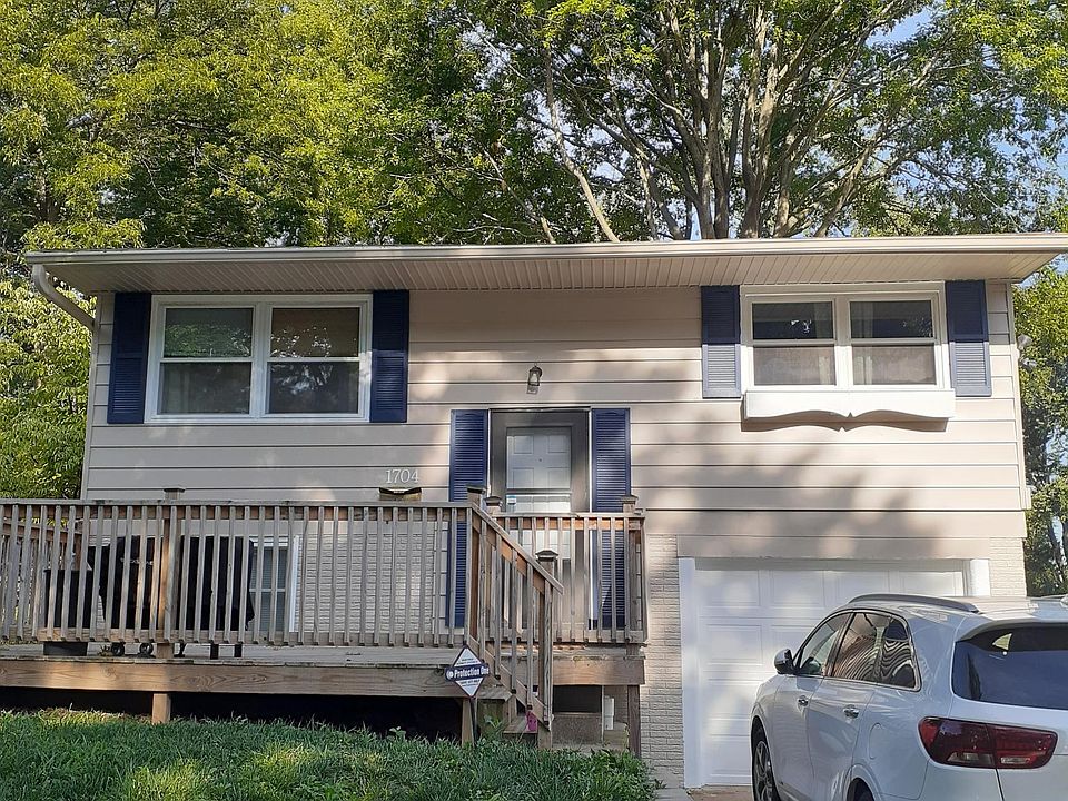 1st image of 1704 Viking Dr