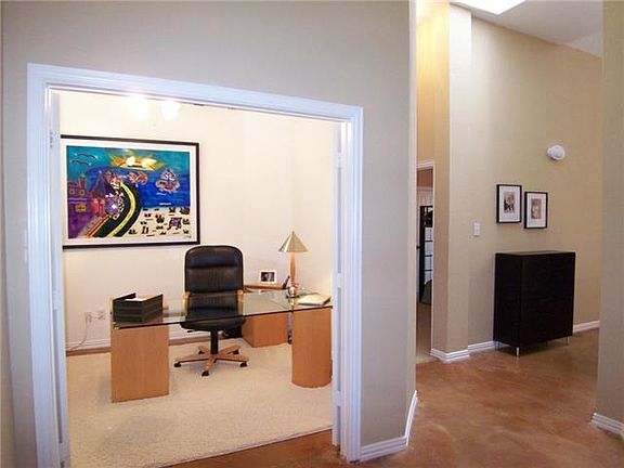 5th image of 567 Cheshire Dr