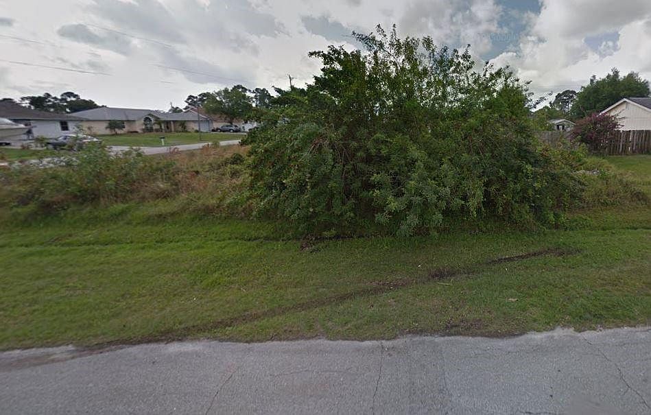 1st image of 1402 SW Heather Street