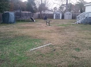 104 Wadsworth Dr, Hubert, NC 28539