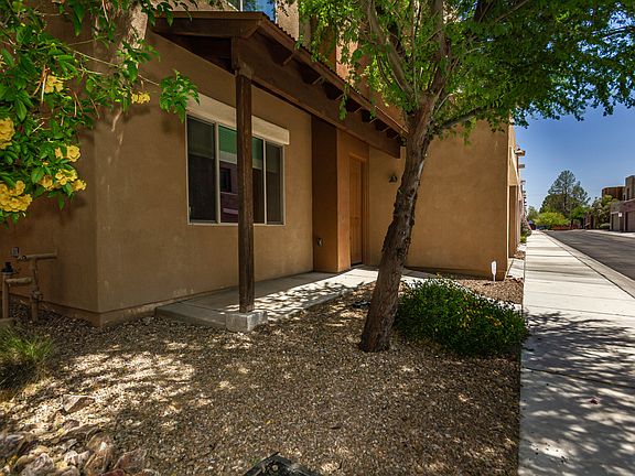 Front Sidewalk Approach View