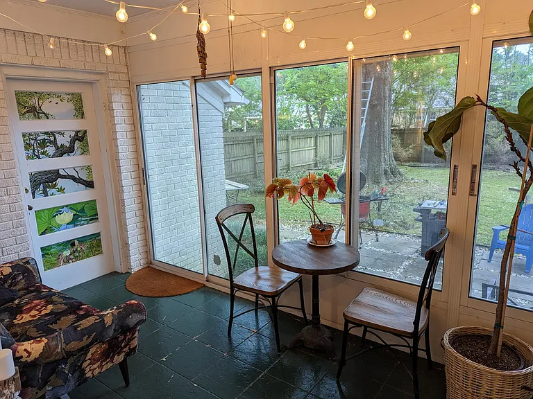 3572 Kenwood Ave — Photo 10