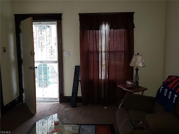 3rd image of 9605 Wamelink Ave
