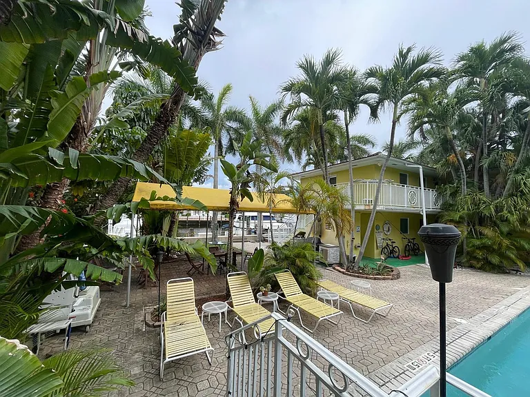 77 Hendricks Isle #3 — Photo 7