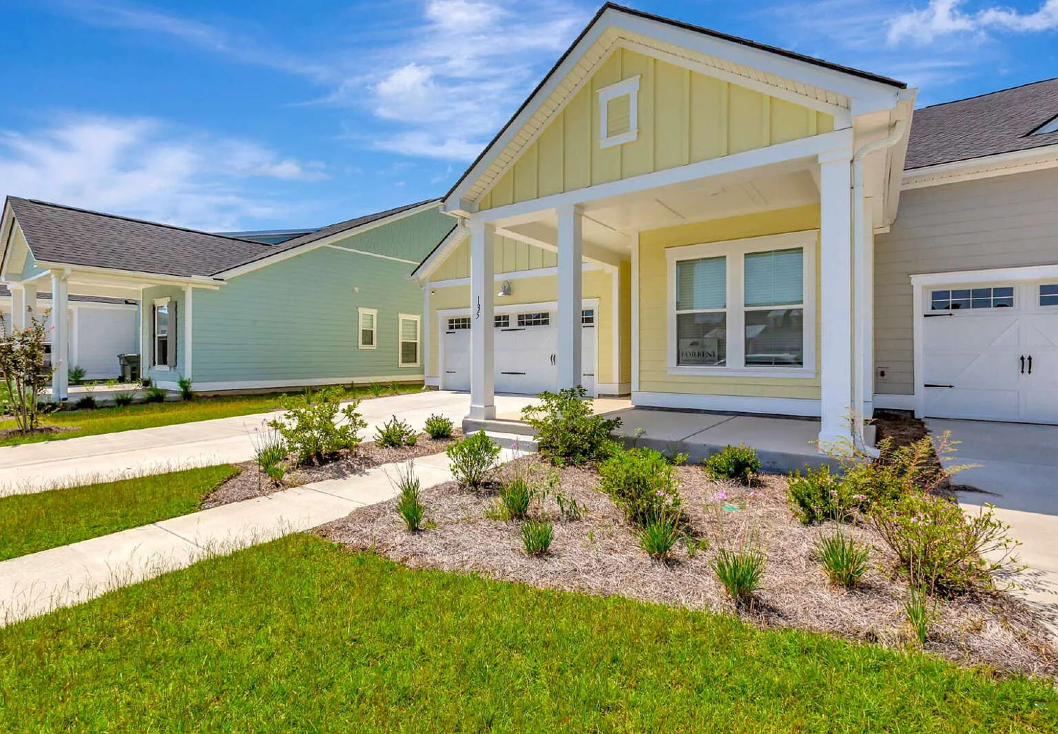 3 bed, 3.0 bath, 2038 sqft, $3,450 — Photo 3