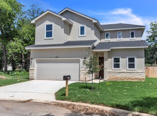 600 Park Cir, Hondo, TX 78861