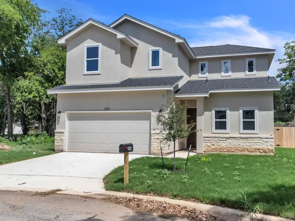 600 Park Cir, Hondo, TX 78861