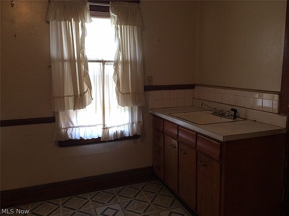 2nd image of 7803 Cornelia Ave N