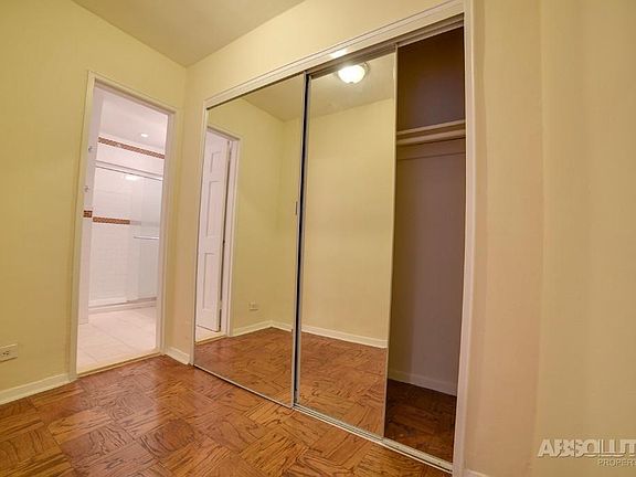 4th image of 3240 Riverdale Ave APT 6A