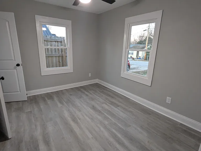 706 Zane Perkins Dr — Photo 1