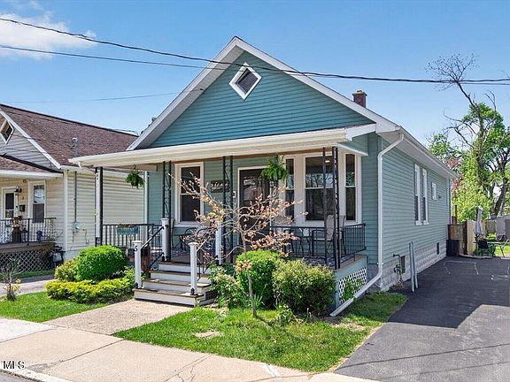 3rd image of 5 Cromer Avenue