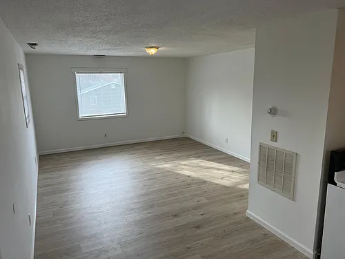 217 W North E Photo 1