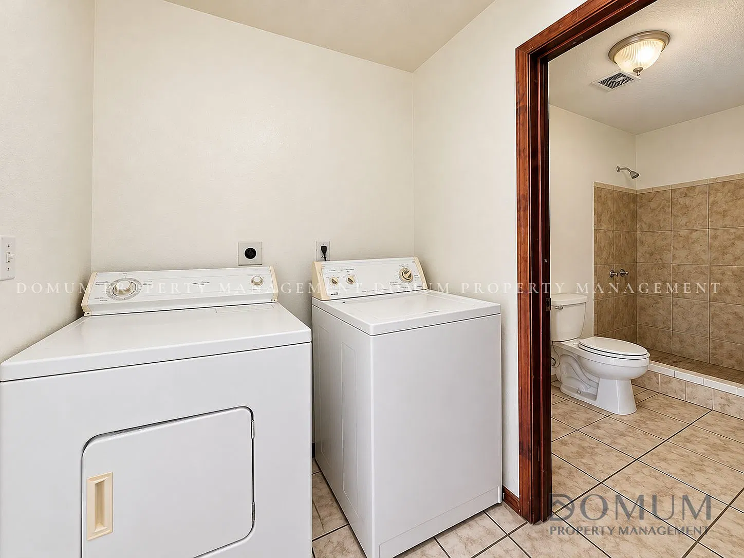 2316 Ashley Avenue - 2 — Photo 2