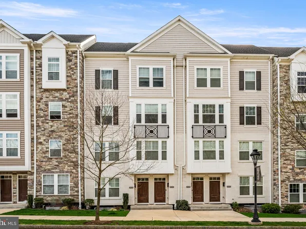 207 Charles Ellis Dr, Newtown Square, PA 19073