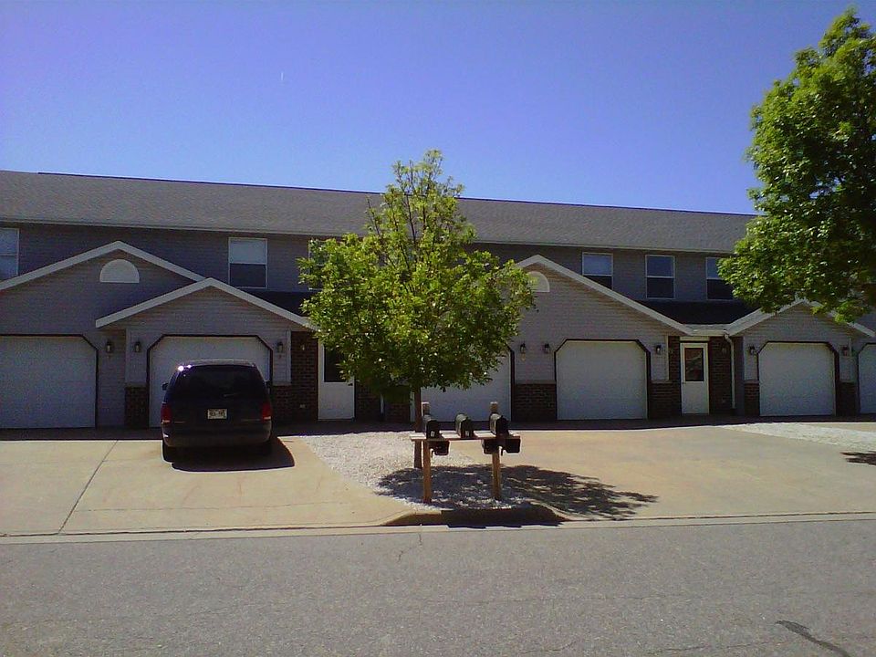 1st image of 605 Galena Cir APT 2