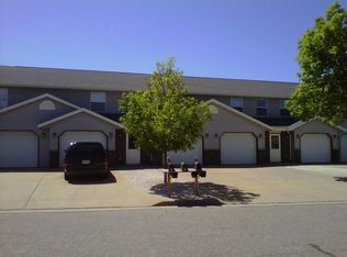 605 Galena Cir APT 2, Prairie Du Sac, WI 53578