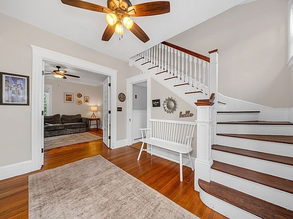 3rd image of 17 Nowell St