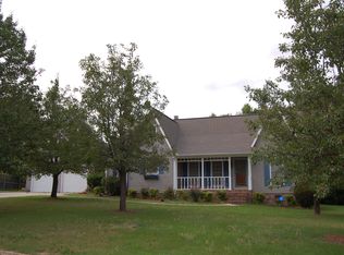 167 S Hawk Dr, Rainbow City, AL 35906