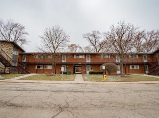 1830 W Knightsbridge Dr APT 1E, Mount Prospect, IL 60056