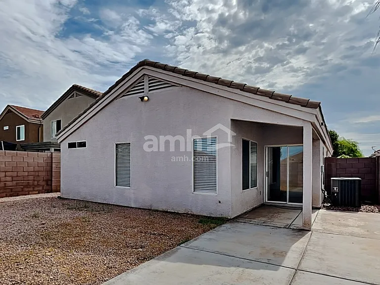 18078 N 113th Ave — Photo 20